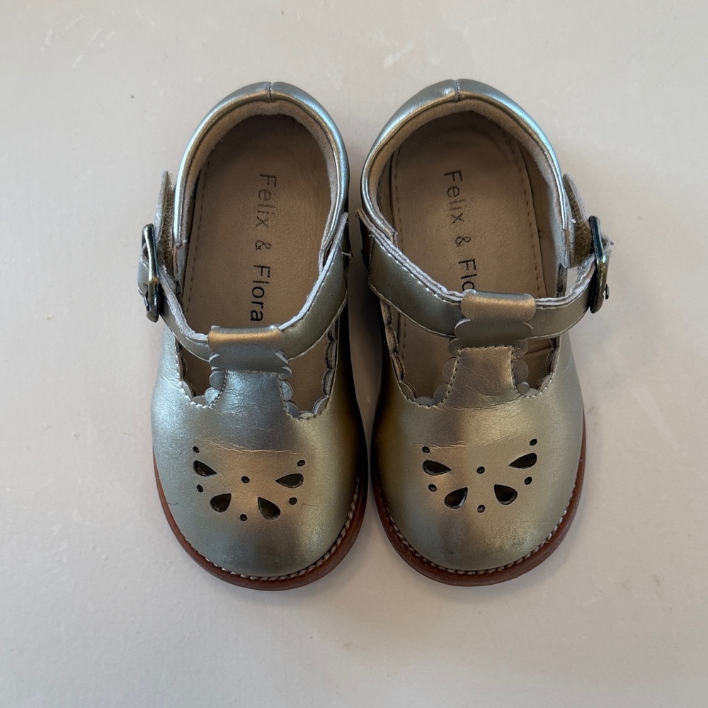 Felix & Flora gold Kids Dress Shoes
